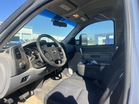 Used 2013 Chevrolet Silverado 2500 W/T image 7
