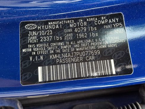 Used 2023 Hyundai Elantra Limited FWD image 28