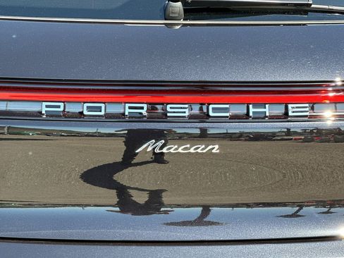 New 2026 Porsche Macan image 39