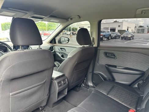Used 2021 Nissan Rogue S FWD image 25