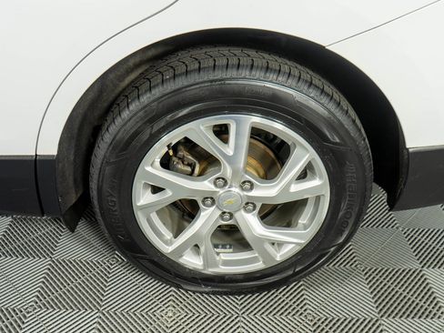 Used 2018 Chevrolet Equinox Premier image 27