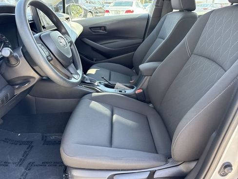 Used 2024 Toyota Corolla LE w/ LE Convenience Package image 11
