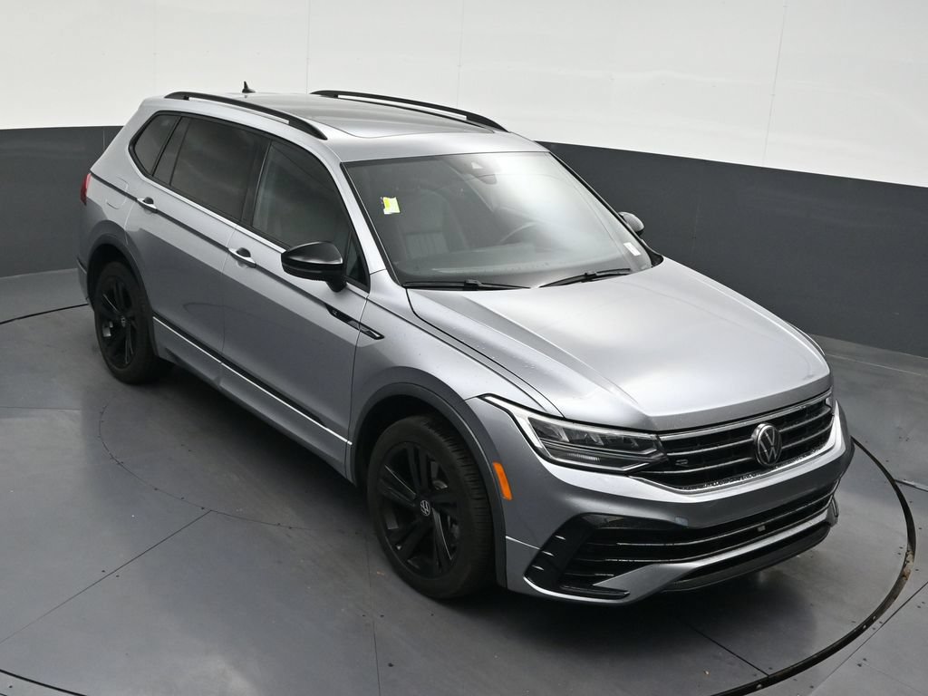Used 2023 Volkswagen Tiguan SE R-Line FWD image 20