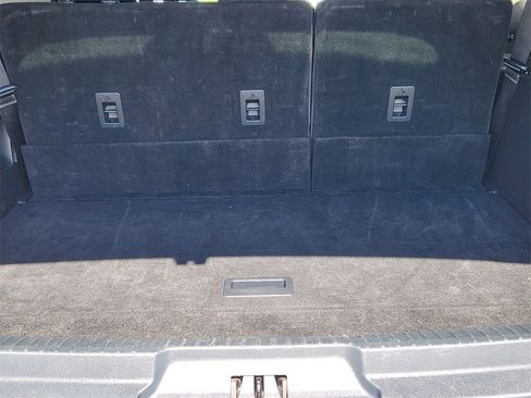 Used 2024 Ford Expedition Max XLT image 32