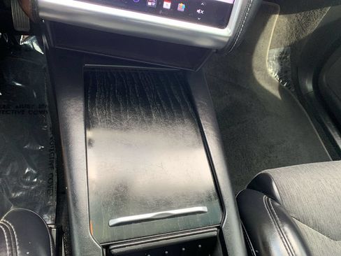Used 2017 Tesla Model X 75D AWD/4WD image 12