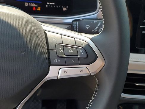 New 2025 Volkswagen Taos SE image 24