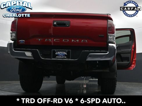 Used 2021 Toyota Tacoma TRD Off-Road AWD/4WD image 39