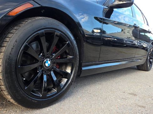 Used 2011 BMW 328i xDrive Sedan AWD/4WD image 8
