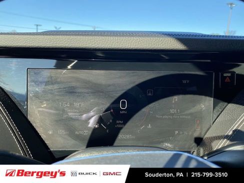 Certified 2025 GMC Yukon XL Denali image 14