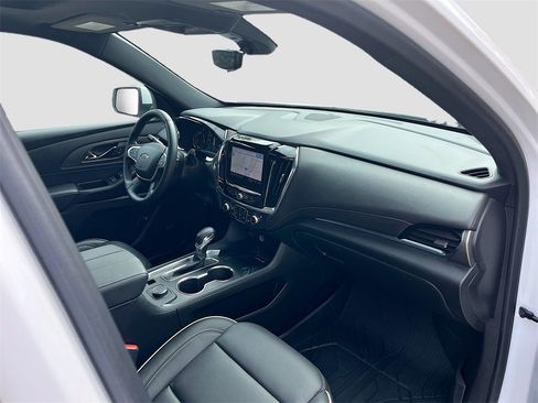 Used 2023 Chevrolet Traverse Premier w/ LPO, Floor Liner Package image 32