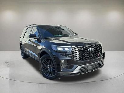 Certified 2026 Ford Explorer ST-Line w/ ST-Line Street Pack