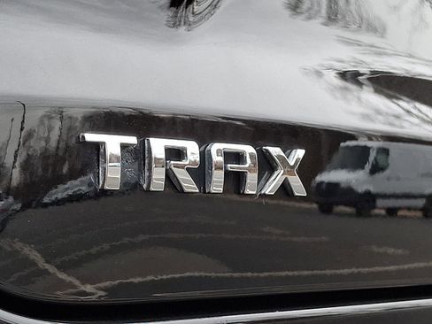 Used 2024 Chevrolet Trax LT w/ Driver Confidence Package image 30