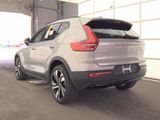 Used 2025 Volvo XC40 B5 Plus image 4