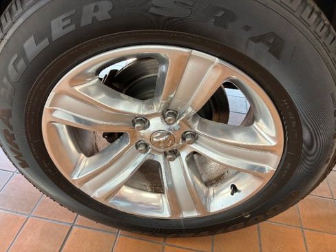 Used 2014 RAM 1500 Sport image 33