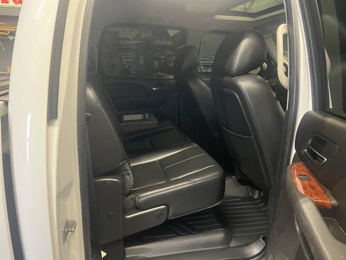 Used 2012 GMC Sierra 1500 SLT w/ SLT Convenience Package image 8