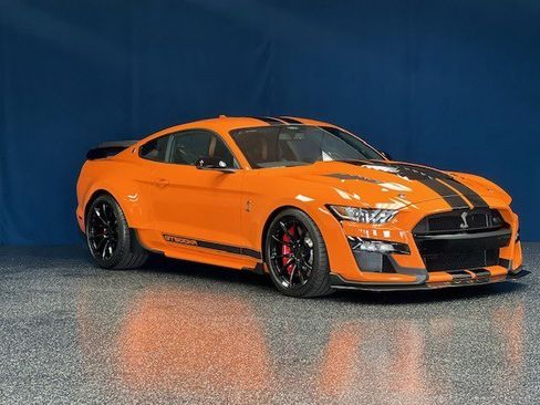 Used 2021 Ford Mustang Shelby GT500 w/ Technology Package image 8