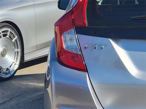 Used 2017 Honda Fit LX image 6