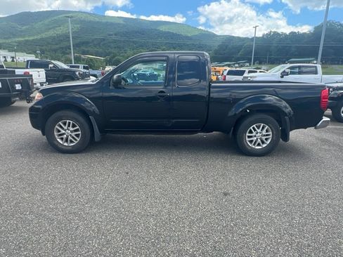 Used 2014 Nissan Frontier SV AWD/4WD image 8