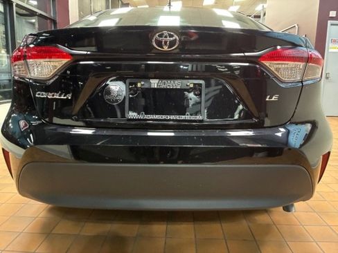 Used 2025 Toyota Corolla LE image 11