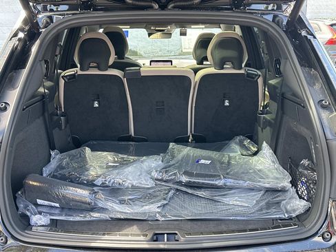 New 2025 Volvo EX90 Ultra w/ Protection Package Premier image 19