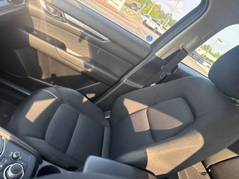 Used 2019 MAZDA CX-5 Sport FWD image 2