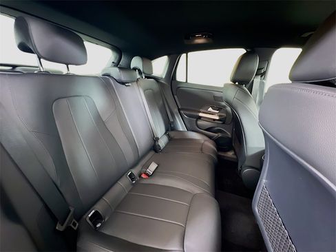 New 2025 Mercedes-Benz GLA 250 4MATIC image 29