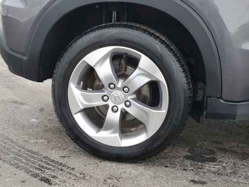 Used 2018 Honda HR-V LX image 9