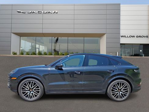 Used 2024 Porsche Cayenne S image 6