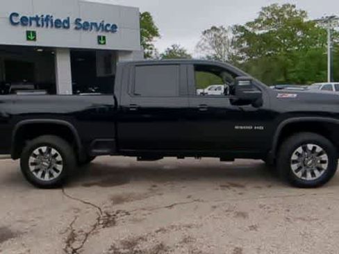 New 2025 Chevrolet Silverado 2500 LT image 9