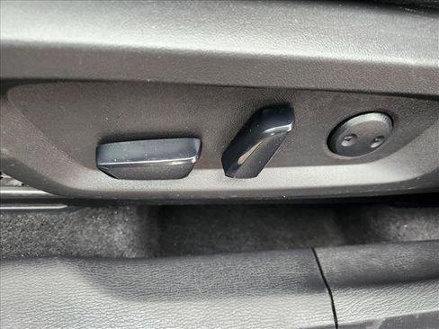 Used 2024 Mitsubishi Outlander SE image 27