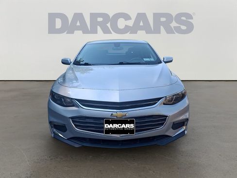 Used 2016 Chevrolet Malibu LT w/ Leather Package FWD image 2