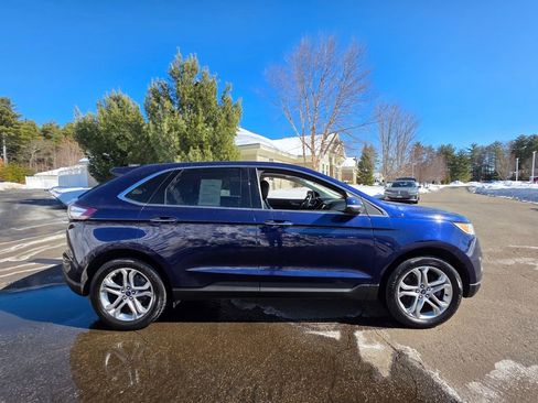 Used 2016 Ford Edge Titanium w/ Technology Package image 11