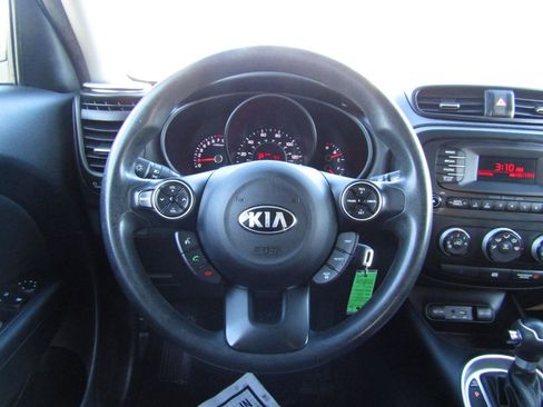 Used 2015 Kia Soul image 10