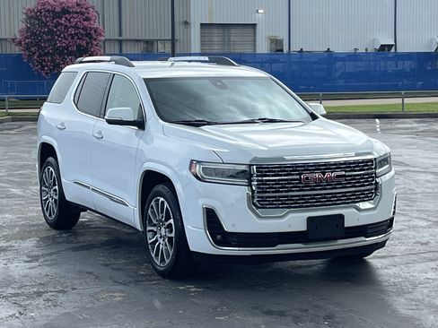 Used 2023 GMC Acadia Denali AWD/4WD image 3