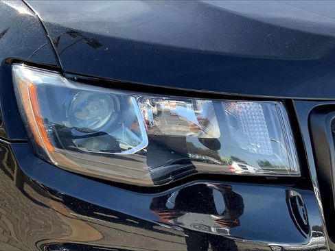 Used 2021 Jeep Grand Cherokee Freedom Edition image 31