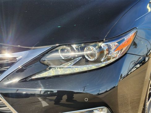 Used 2016 Lexus ES 350 image 9
