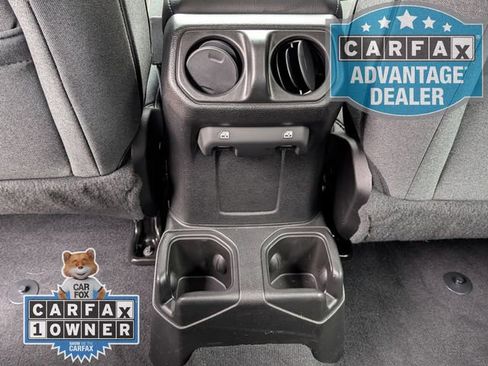 Used 2025 Jeep Wrangler Sport image 16