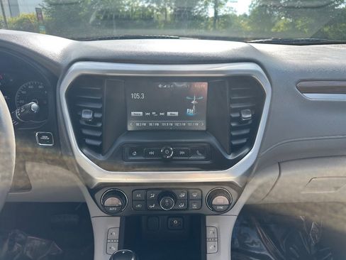 Used 2018 GMC Acadia SLE FWD image 23