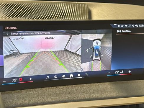 Used 2024 BMW iX xDrive50 w/ Premium Package image 30