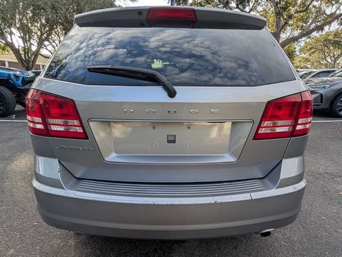 Used 2017 Dodge Journey SE w/ Flexible Seating Group image 15