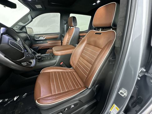 Used 2025 GMC Sierra 1500 Denali Ultimate AWD/4WD image 11