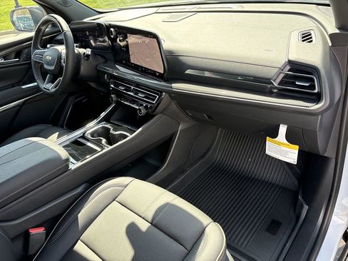 New 2026 Chevrolet Traverse High Country w/ LPO, Floor Liner Package AWD/4WD image 29