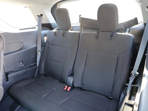 Used 2022 Ford Explorer XLT w/ Class IV Trailer Tow Package image 25