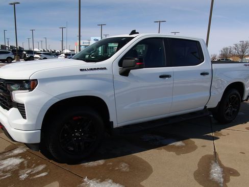 Used 2022 Chevrolet Silverado 1500 RST w/ Redline Edition image 16