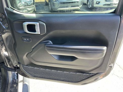 Used 2020 Jeep Wrangler Unlimited Sport S image 45