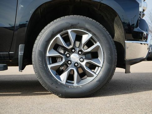 Used 2022 Chevrolet Silverado 1500 LT image 9