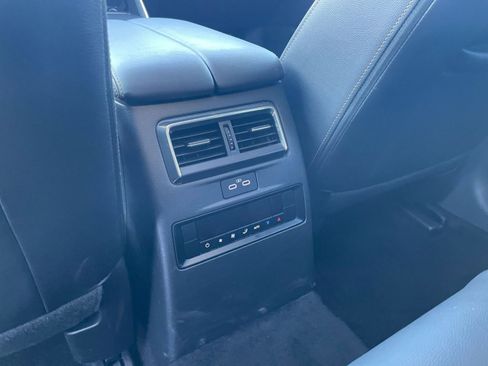 Used 2025 MAZDA CX-90 3.3 Turbo w/ Preferred Package image 24