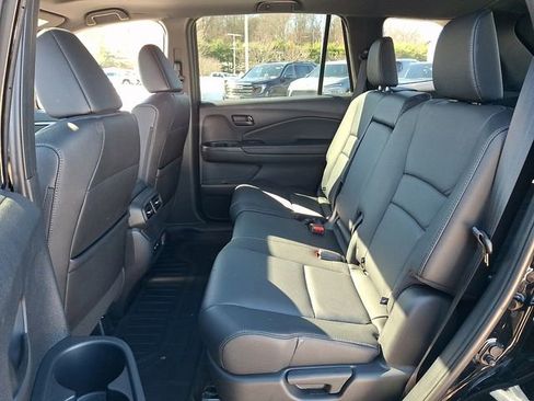 Used 2025 Honda Passport EX-L image 19