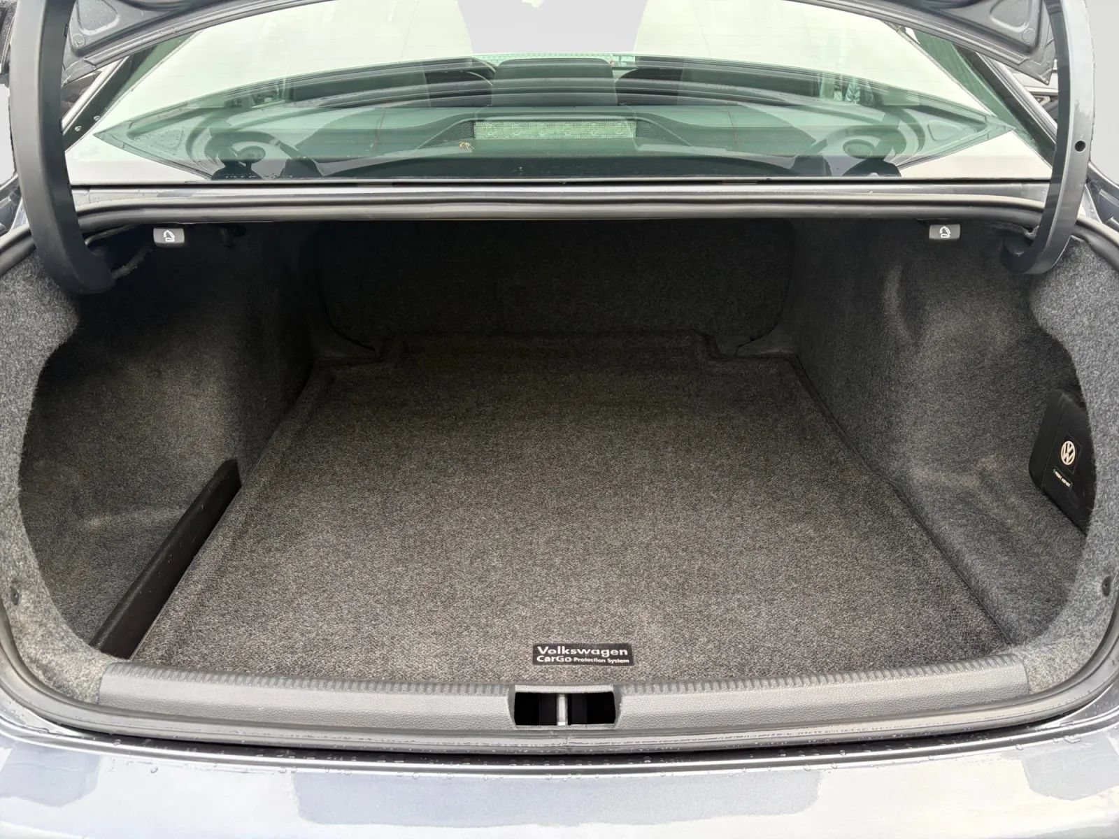Used 2012 Volkswagen Passat 2.5 SE FWD image 16