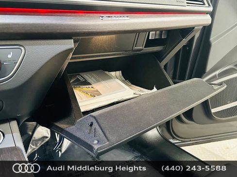 Certified 2025 Audi Q5 e Premium Plus w/ Premium Plus Package AWD/4WD image 24